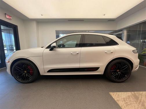 2022 Porsche Macan GTS