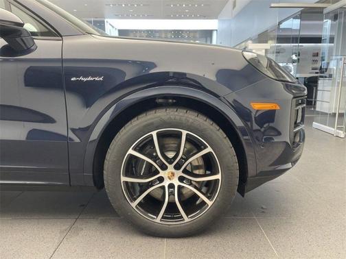 2025 Porsche Cayenne Cayenne E-Hybrid