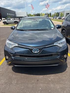 2018 Toyota RAV4 Hybrid SE