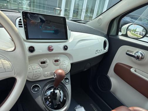 2015 FIAT 500 Lounge