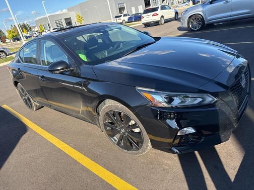 2022 Nissan Altima SR Intelligent AWD