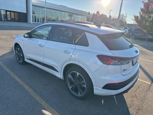 2023 Audi Q4 e-tron Premium Plus 50 quattro