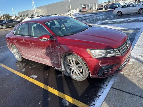 2017 Volkswagen Passat 1.8T R-Line w/Comfort