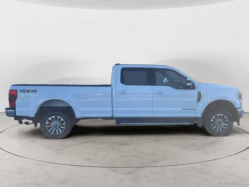 2022 Ford F-350 LARIAT SUPER DUTY