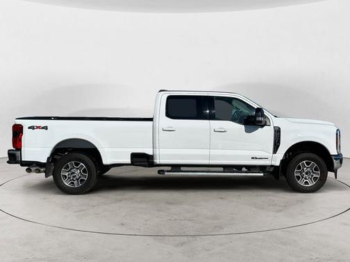 2024 Ford F-350 LARIAT SUPER DUTY