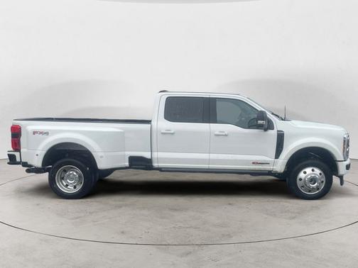 2026 Ford F-450 PLATINUM DRW