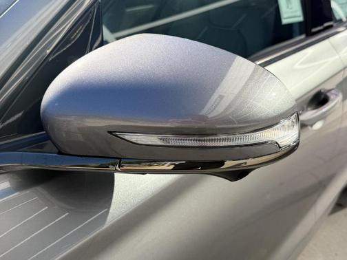 Savile Silver 2026 Genesis G70 3.3T Sport Prestige