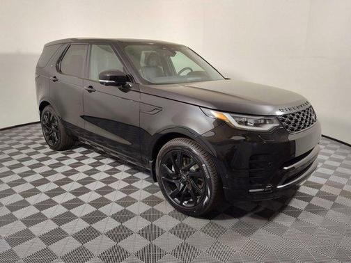 2025 Land Rover Discovery P300 Dynamic SE