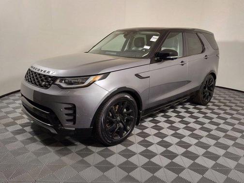 2025 Land Rover Discovery P300 Dynamic SE