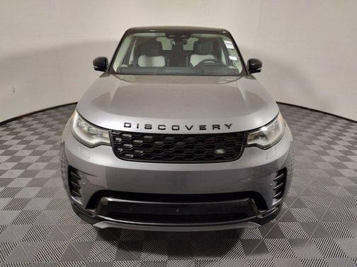 2025 Land Rover Discovery P300 Dynamic SE
