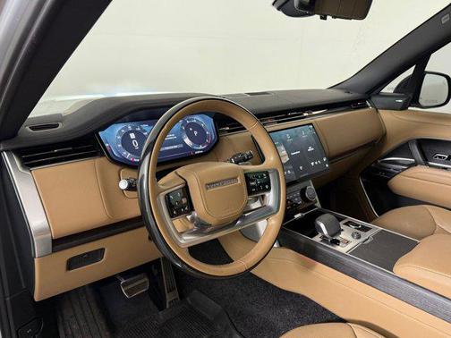 2023 Land Rover Range Rover P530 SE