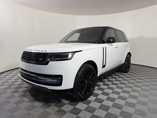 2023 Land Rover Range Rover P530 SE