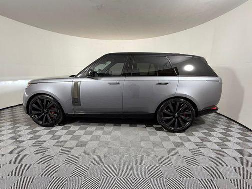 2024 Land Rover Range Rover P615 SV