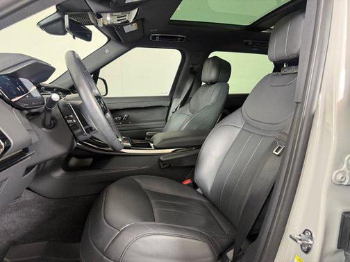 2024 Land Rover Range Rover Sport SE