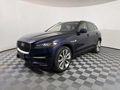 2017 Jaguar F-PACE 35t R-Sport