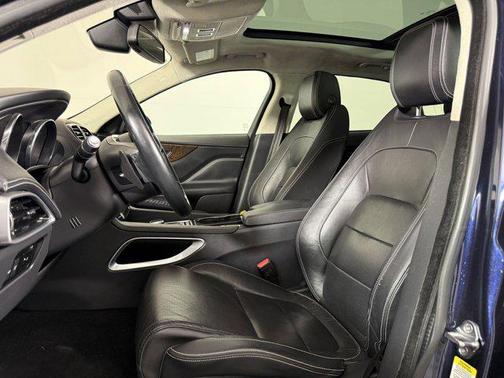 2017 Jaguar F-PACE 35t R-Sport