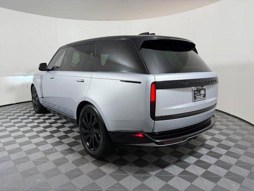 2024 Land Rover Range Rover P400 SE