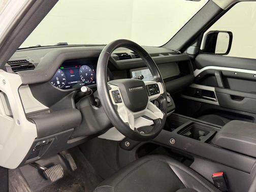 2024 Land Rover Defender 110 P300