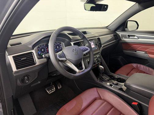 2023 Volkswagen Atlas Cross Sport 3.6L V6 SEL Premium R-Line