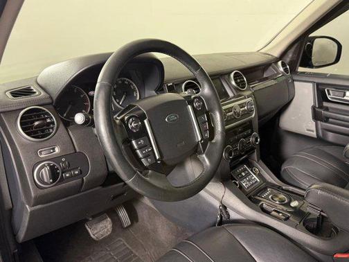 2016 Land Rover LR4 Base