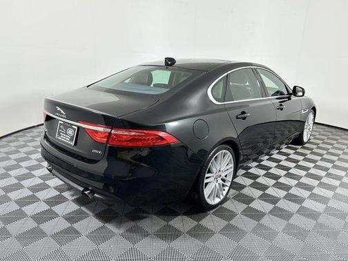 2020 Jaguar XF 25t Prestige RWD Automatic