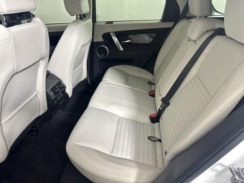 2023 Land Rover Discovery Sport SE