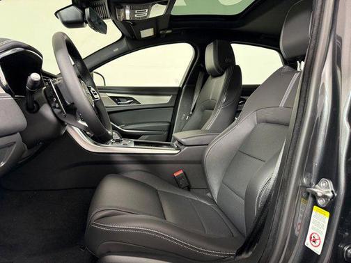 2024 Jaguar XF R-Dynamic SE P250 AWD Automatic