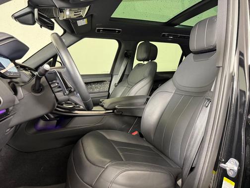Santorini Black Metallic 2023 Land Rover Range Rover Sport SE