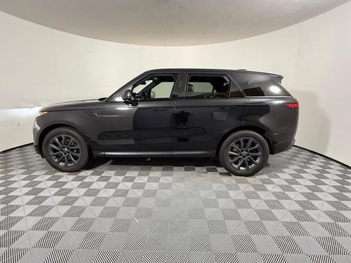 Santorini Black Metallic 2023 Land Rover Range Rover Sport SE