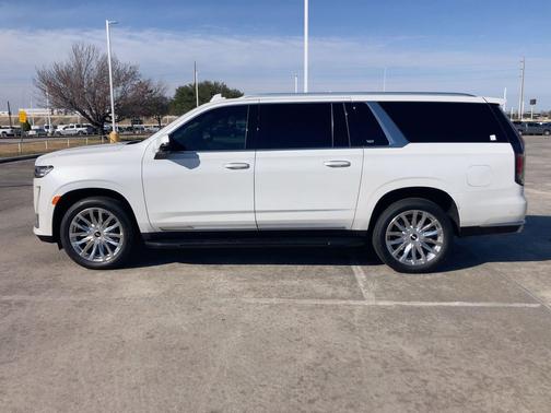 Crystal White Tricoat 2023 Cadillac Escalade ESV Premium Luxury