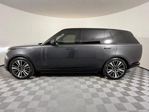 Carpathian Grey Premium Metallic 2025 Land Rover Range Rover P530 SE 7 Seat