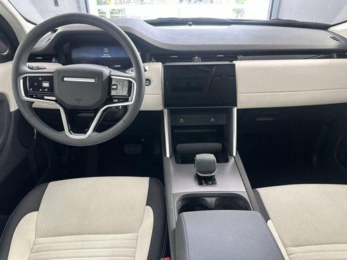 2025 Land Rover Discovery Sport S