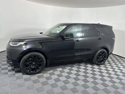 2025 Land Rover Discovery P360 Dynamic SE