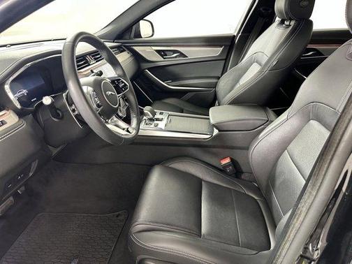 2024 Jaguar XF R-Dynamic SE P250 RWD Automatic