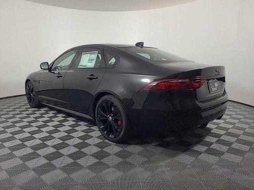 2024 Jaguar XF R-Dynamic SE P250 AWD Automatic