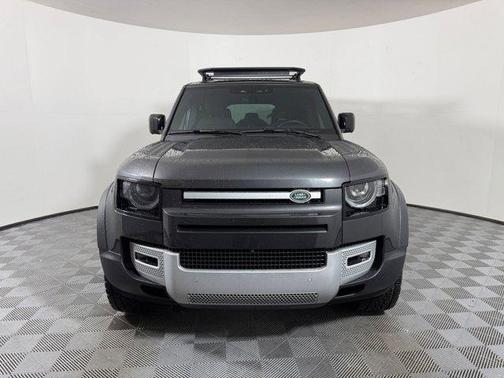 2025 Land Rover Defender 110 P400 S