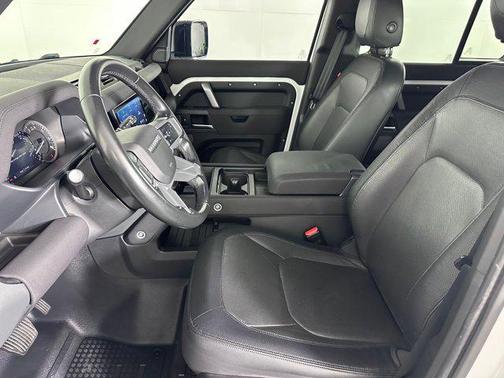 2023 Land Rover Defender 110 X-Dynamic SE