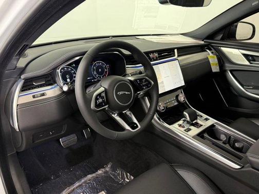 2024 Jaguar XF R-Dynamic SE P250 AWD Automatic