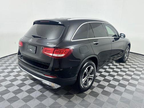 2017 Mercedes-Benz GLC 300 4MATIC