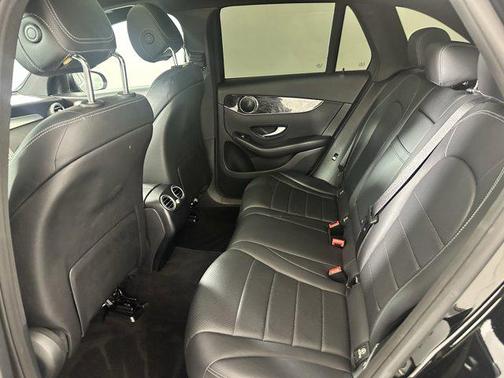 2017 Mercedes-Benz GLC 300 4MATIC