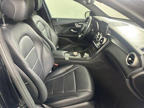 2017 Mercedes-Benz GLC 300 4MATIC