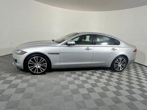 2019 Jaguar XF 25t Prestige