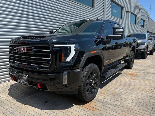 Onyx Black 2024 GMC Sierra 3500 AT4