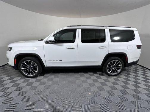 2022 Jeep Wagoneer Series III 4x4