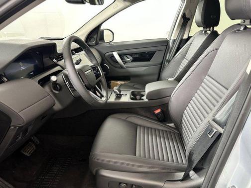 2025 Land Rover Discovery Sport S