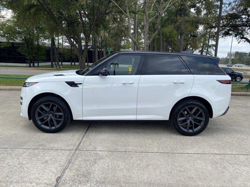 Fuji White 2023 Land Rover Range Rover Sport SE