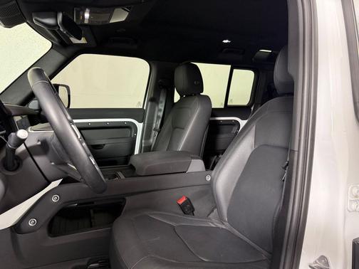 Fuji White 2023 Land Rover Defender 110 S