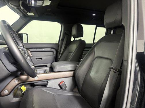 2023 Land Rover Defender 110 X-Dynamic SE