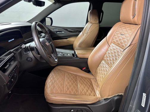 2022 Cadillac Escalade Sport