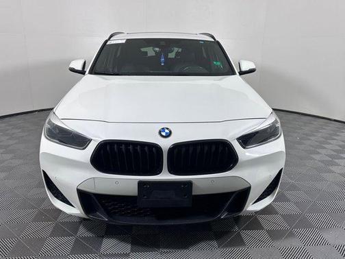 2023 BMW X2 sDrive28i